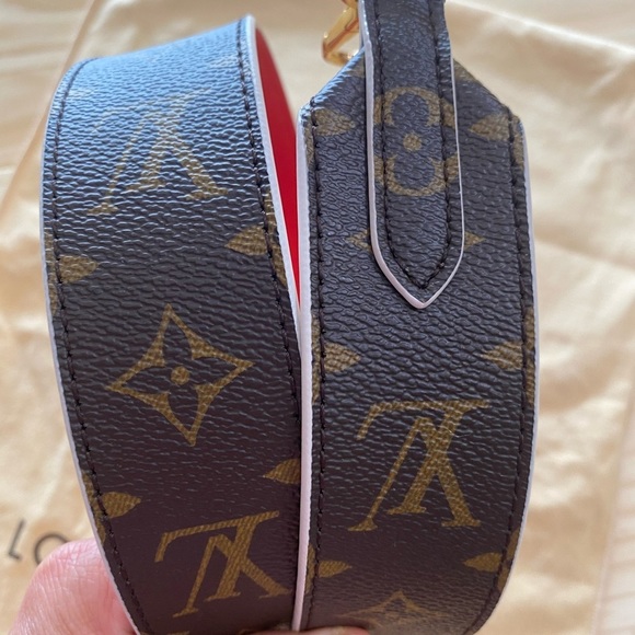 Lv bandoluier XL monogram strap - Picture 5 of 13